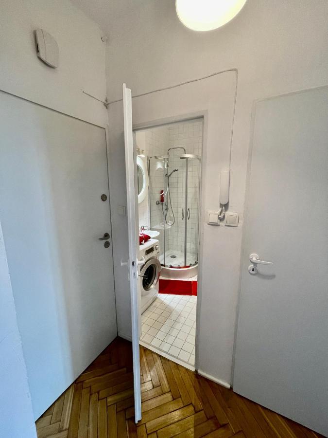 Apartamento Super Beauty Metro Wifi 65'tv Netflix Hbo Appletv+ *
