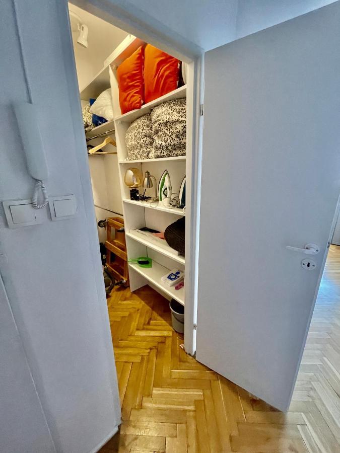 Apartamento Super Beauty Metro Wifi 65'tv Netflix Hbo Appletv+ Varsovia