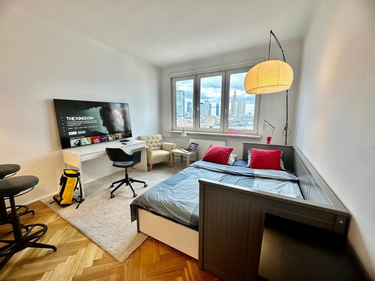 Super Beauty Metro Wifi 65'tv Netflix Hbo Appletv+ Varsovia