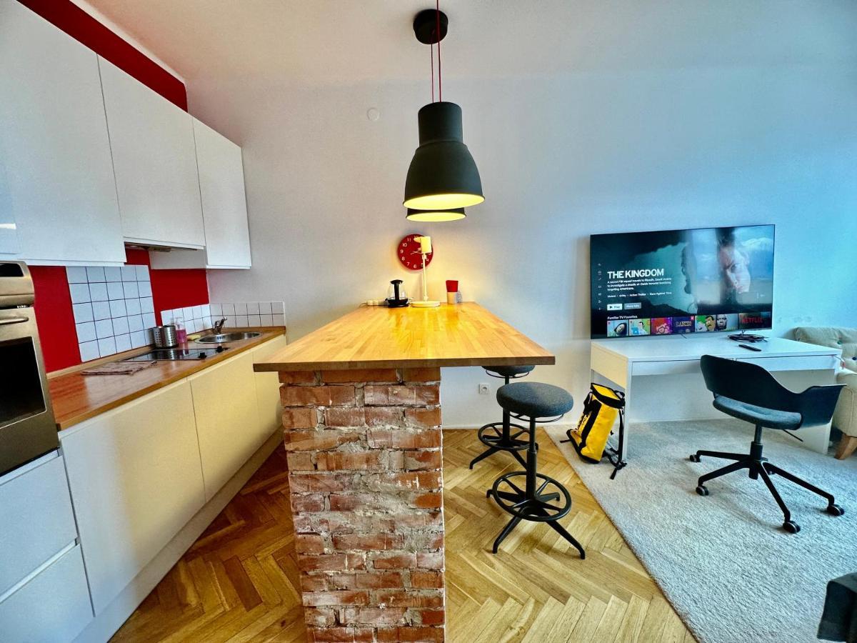 Apartamento Super Beauty Metro Wifi 65'tv Netflix Hbo Appletv+ Varsovia